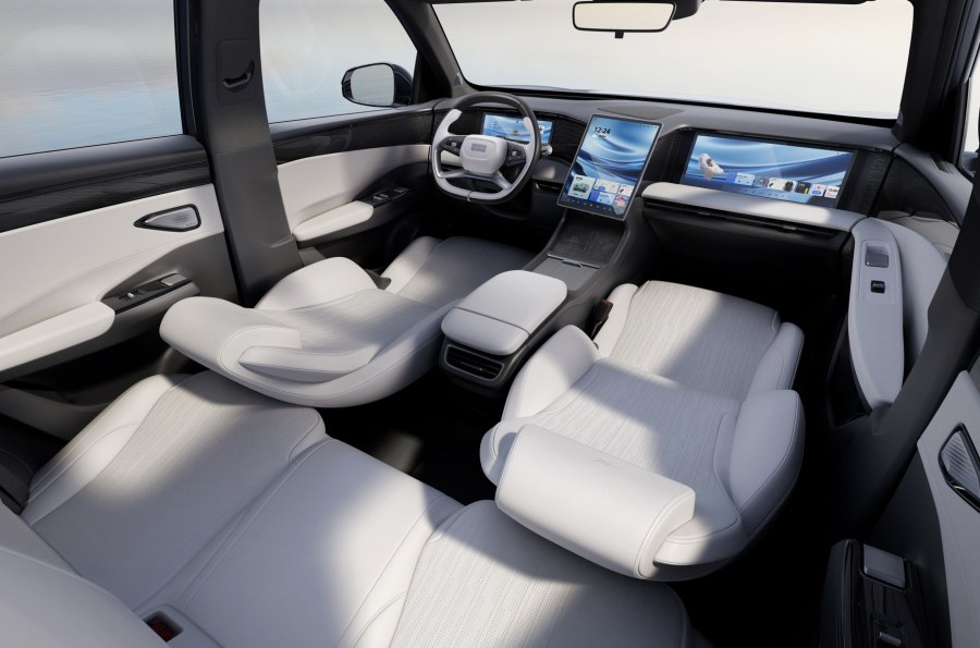 Geely Galaxy l7 салон