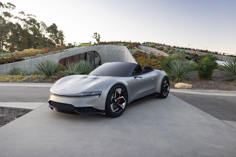 Tesla model Roadster 2020