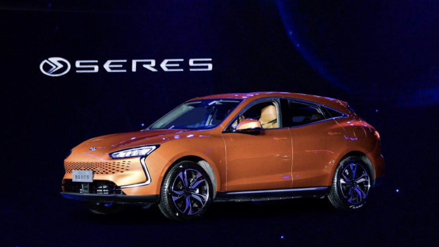 Электромобиль Huawei Seres sf5