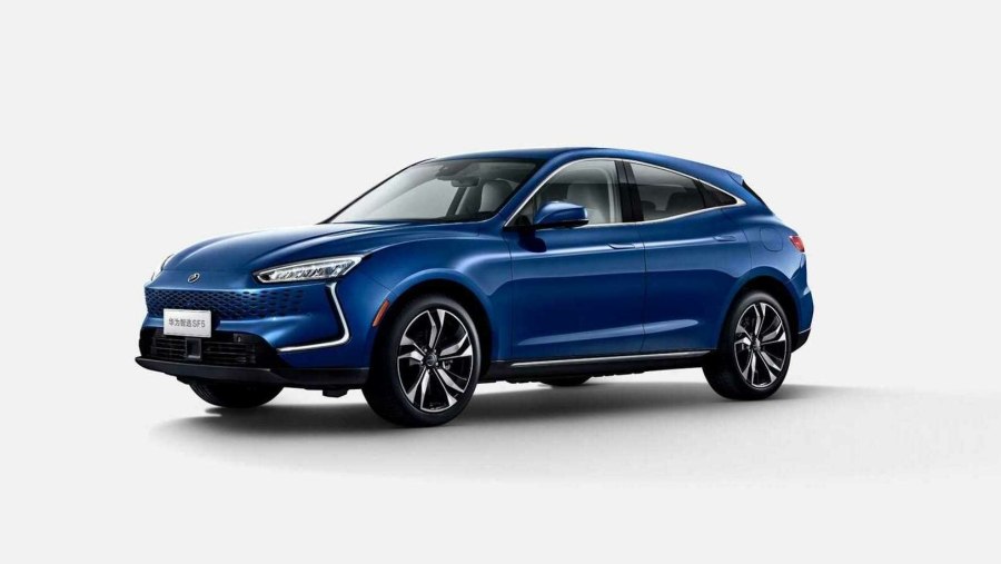 Автомобиль Huawei sf5