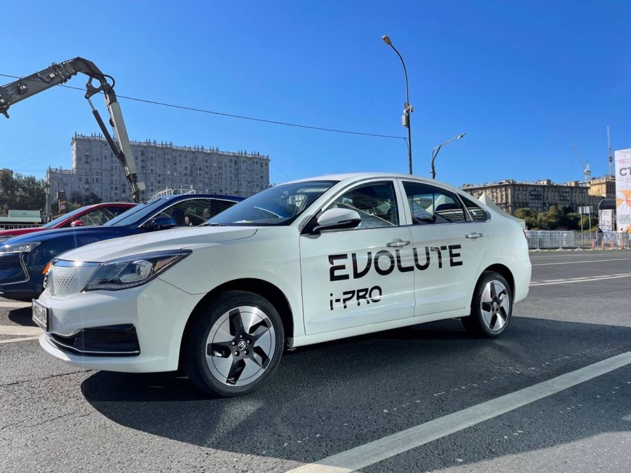 Седан evolute i-Pro