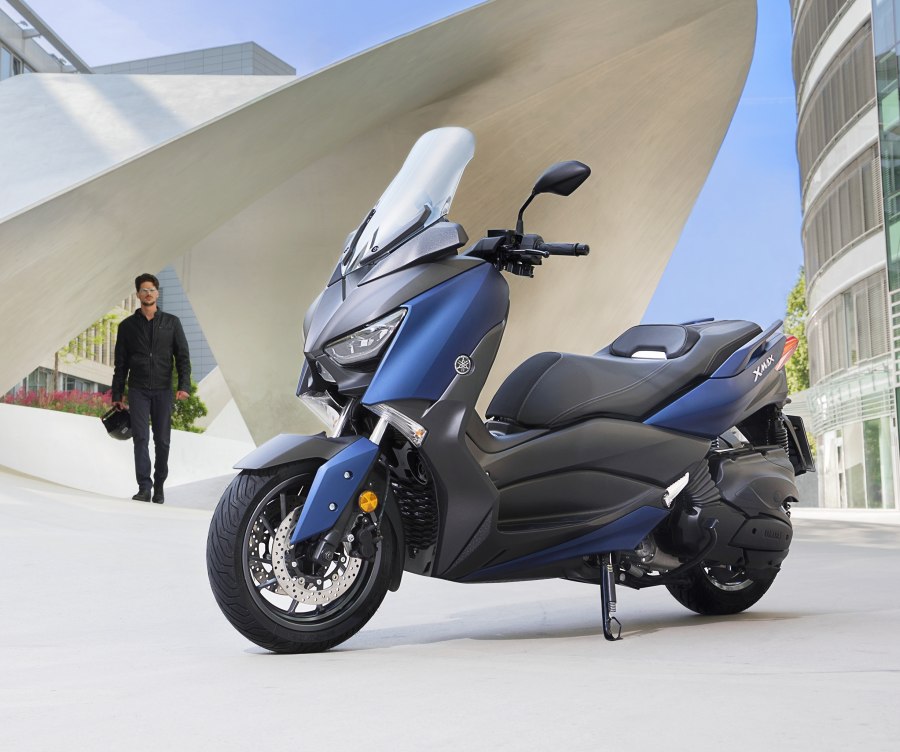 Yamaha XMAX 400