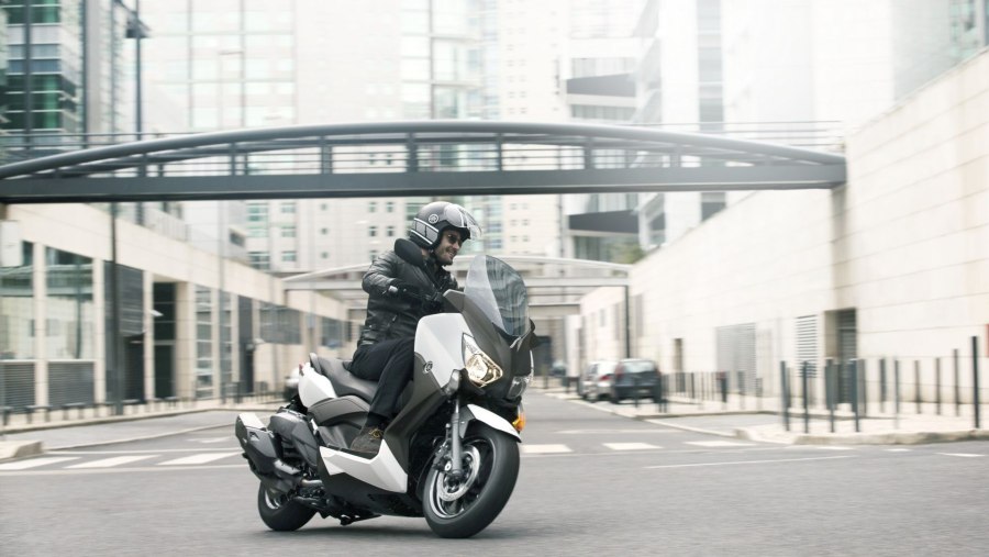 Скутер x-Motors Max 200cc Yamaha TMAX