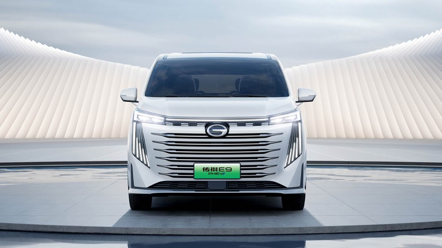 Минивэн 2023