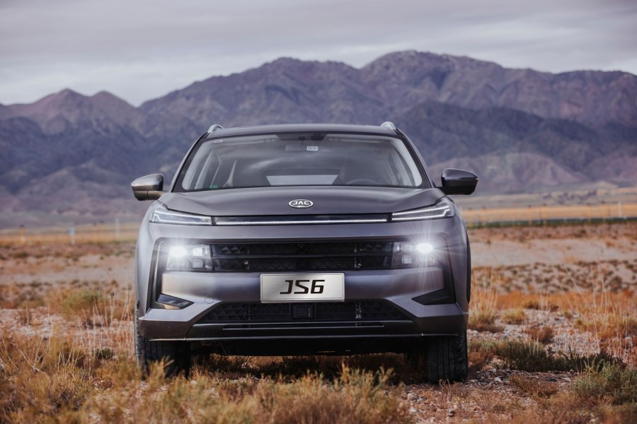 JAC js6 люк