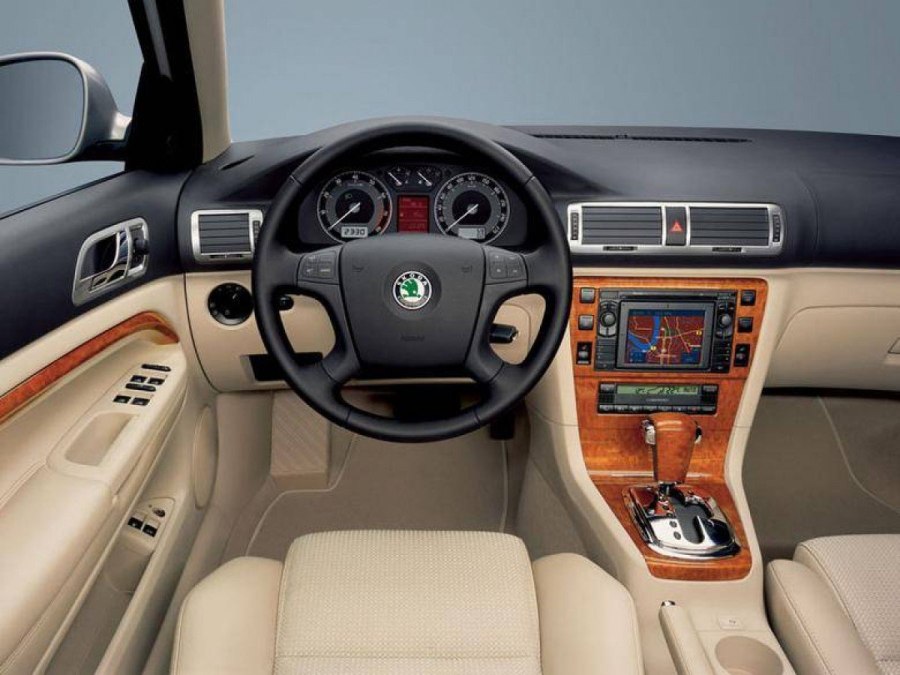 Skoda Superb 2004 салон