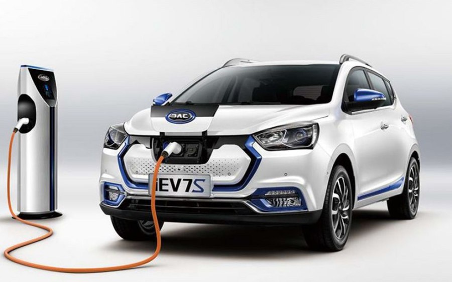 Электромобиль iev7s