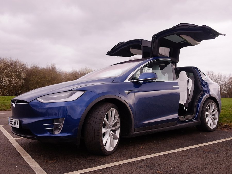 Электромобиль Tesla model x