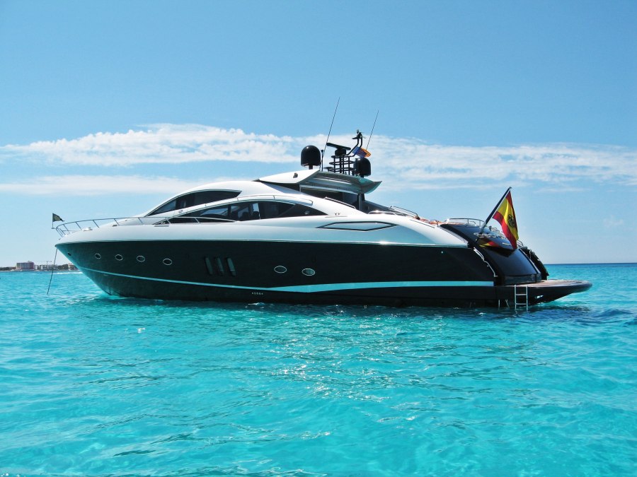 Sunseeker Predator