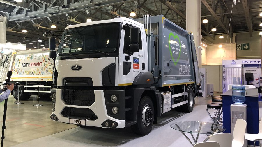 Ford Cargo 1833
