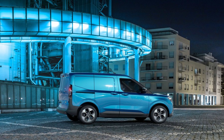 Ford Transit Courier 2023