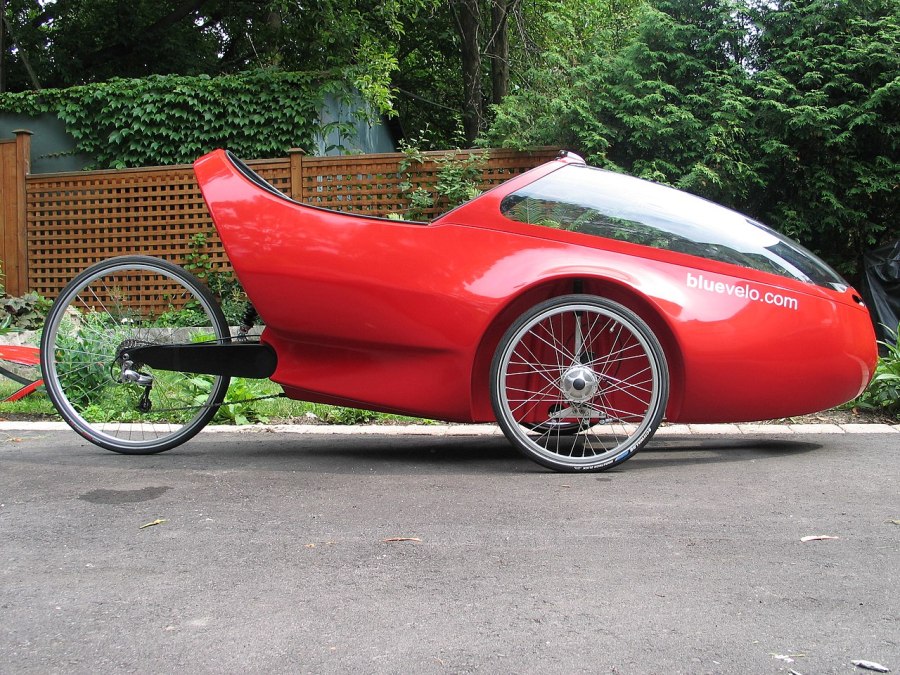 Веломобиль Aston Martin