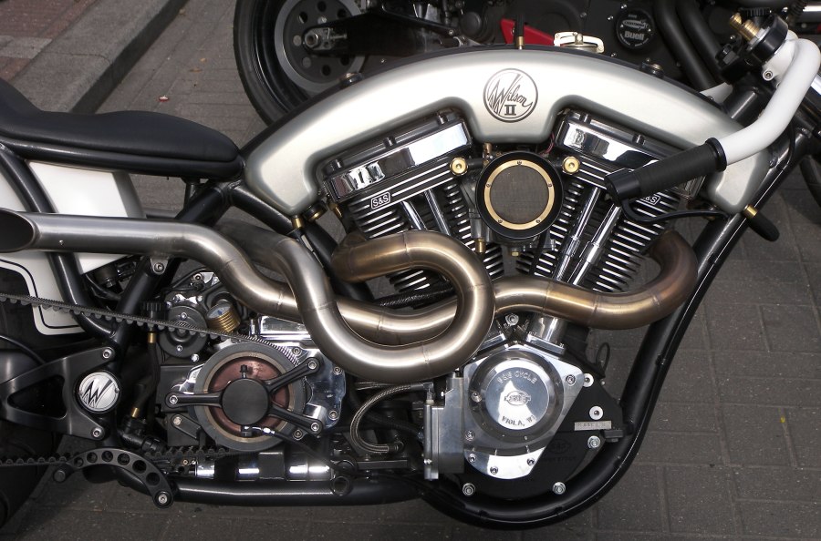 7808 V Twin Moto