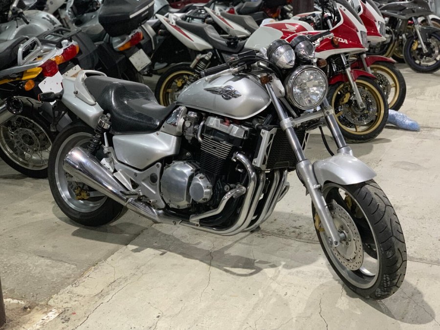 Honda x11 стекло