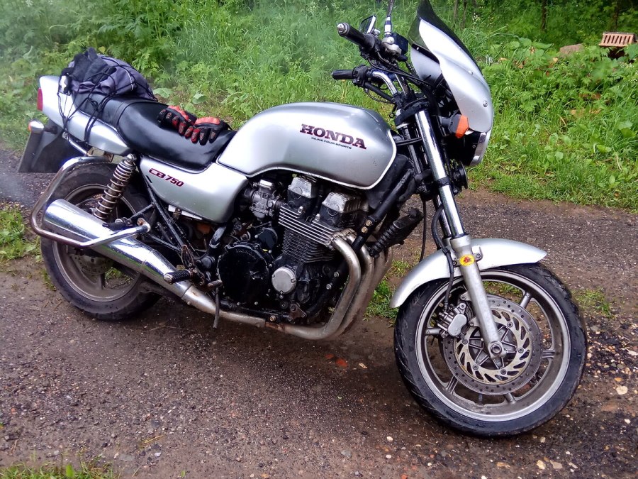 Honda cb750 1996