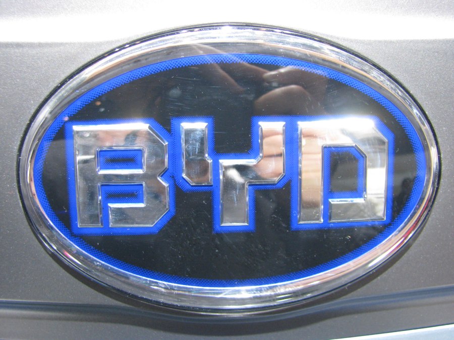 BYD знак машины