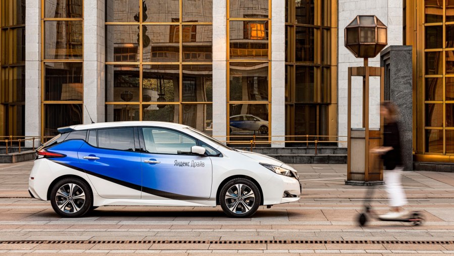 Nissan Leaf Яндекс драйв