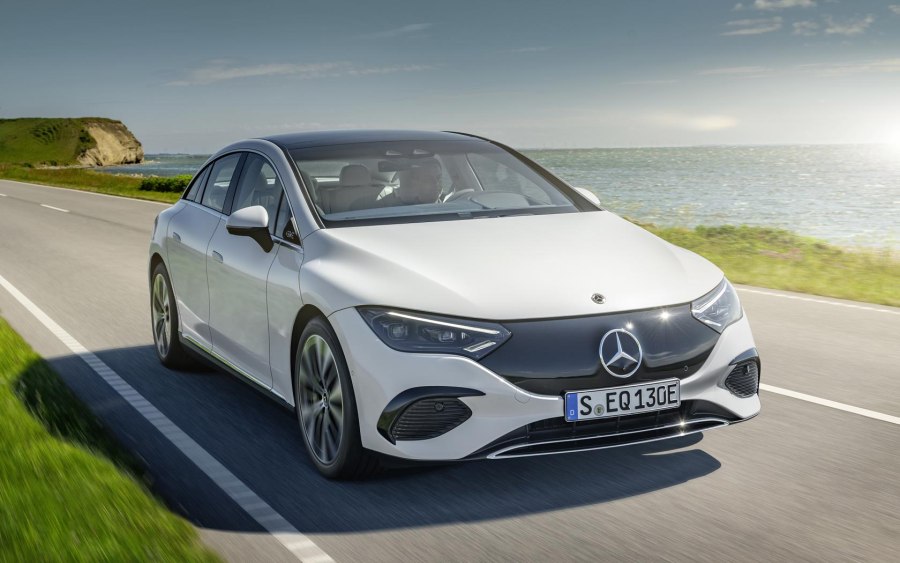 Mercedes-Benz eqe 2023