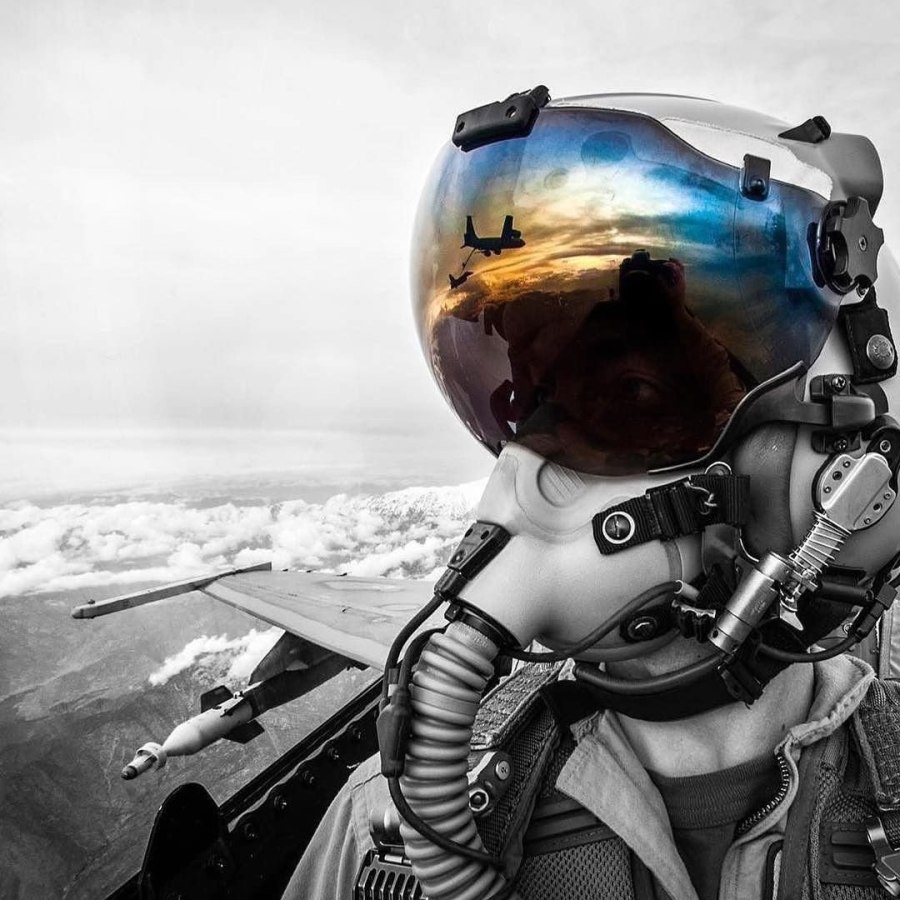 Шлем пилота f-18