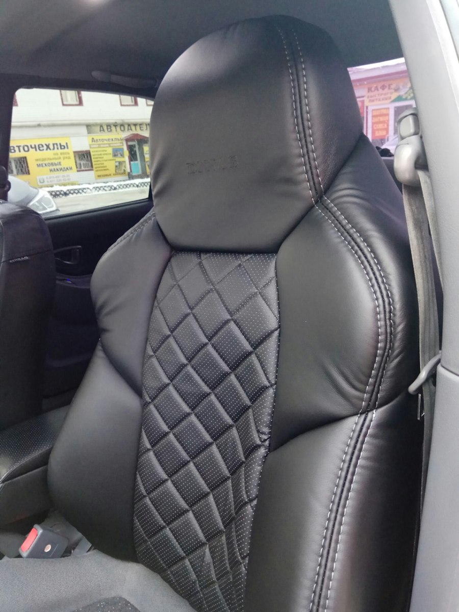 Чехлы Dinas Ford Focus 2