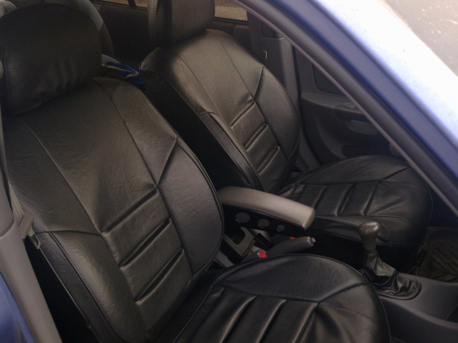 Чехлы Hyundai Accent