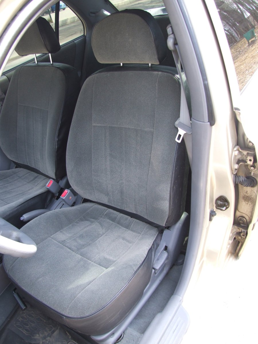 Чехлы на Hyundai Accent 2