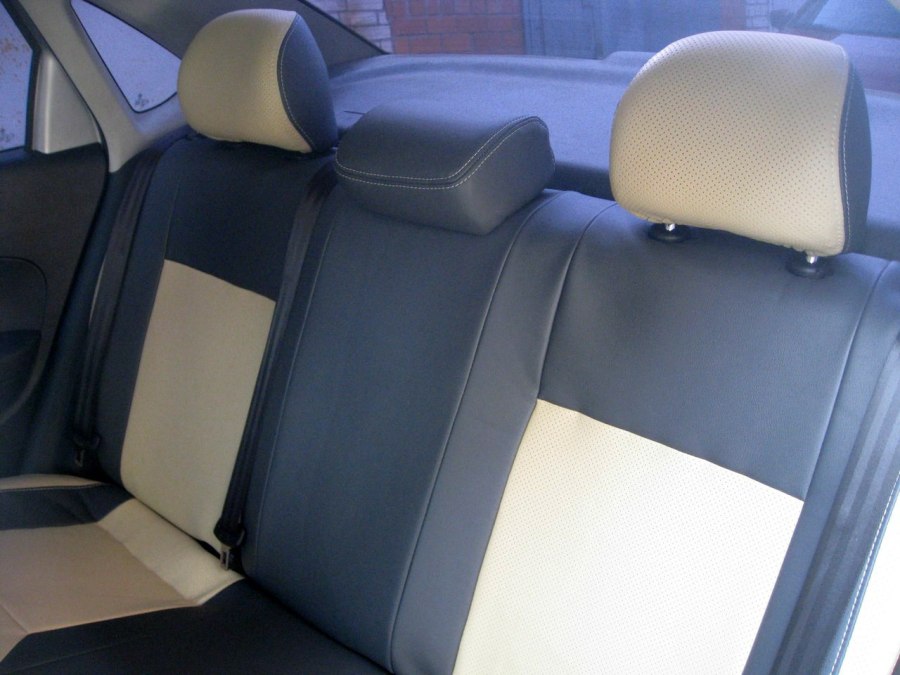 Чехлы из экокожи бежевые VW Polo sedan