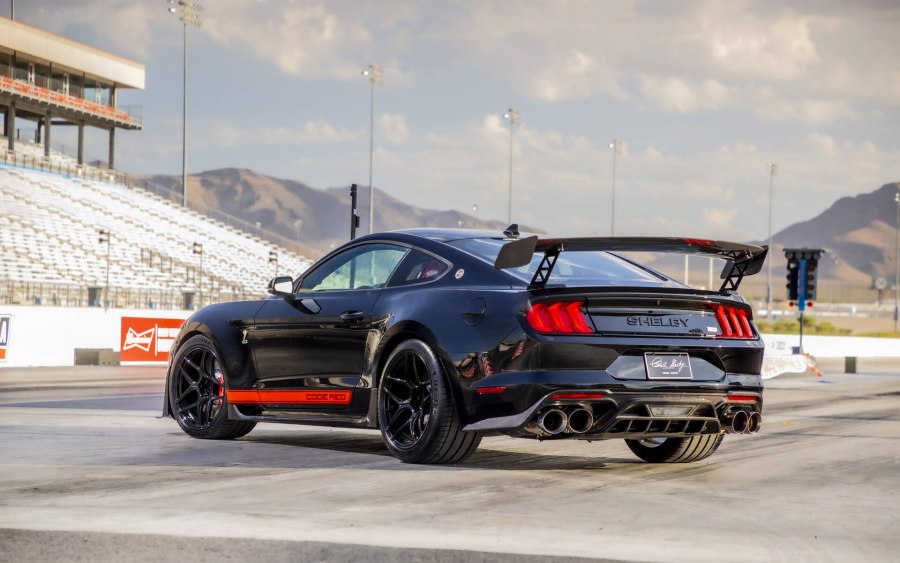 Форд Мустанг Шелби gt 500 2022