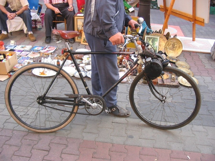 Велосипед из хлама