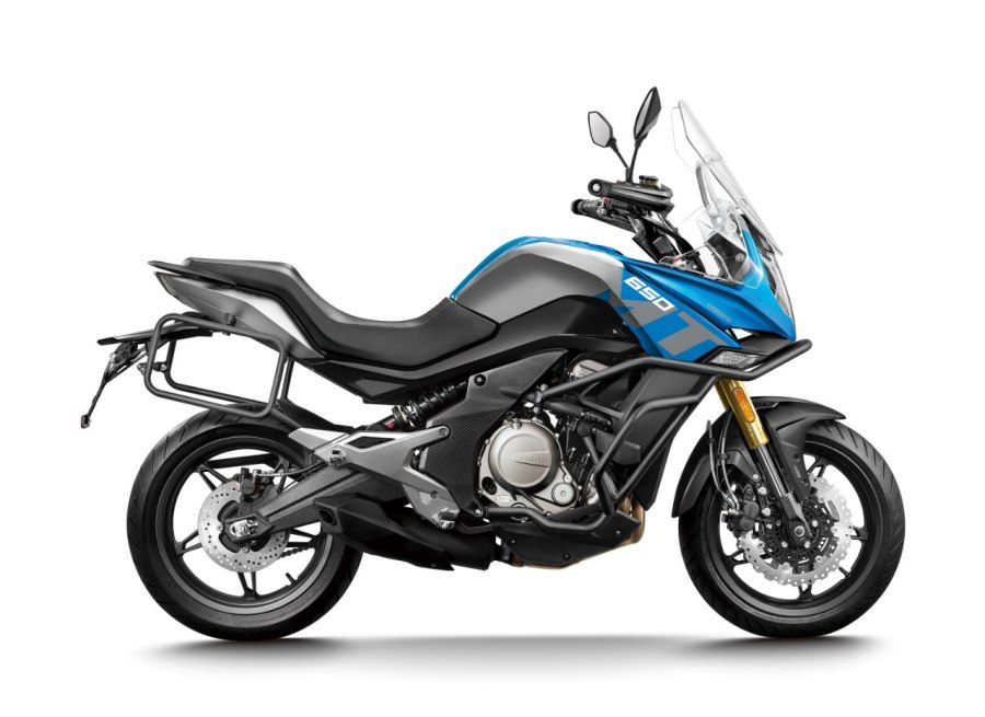 CF Moto 650 MT