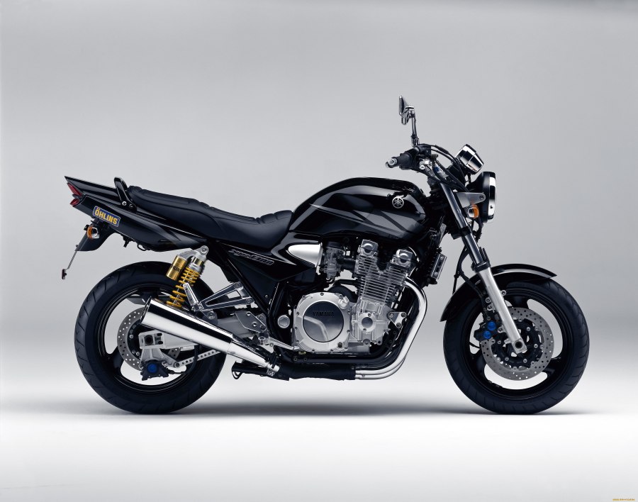 Yamaha XJR 1200