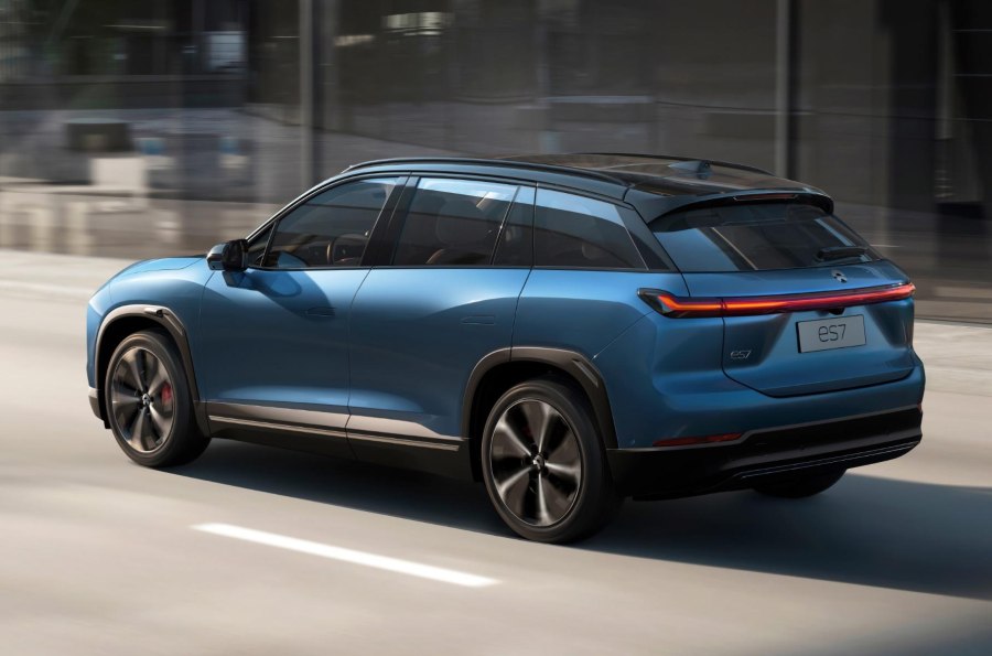 Кроссовер Nio es8
