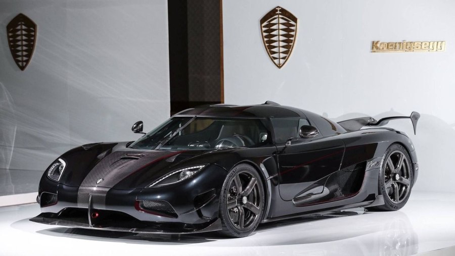 Koenigsegg Agera черная