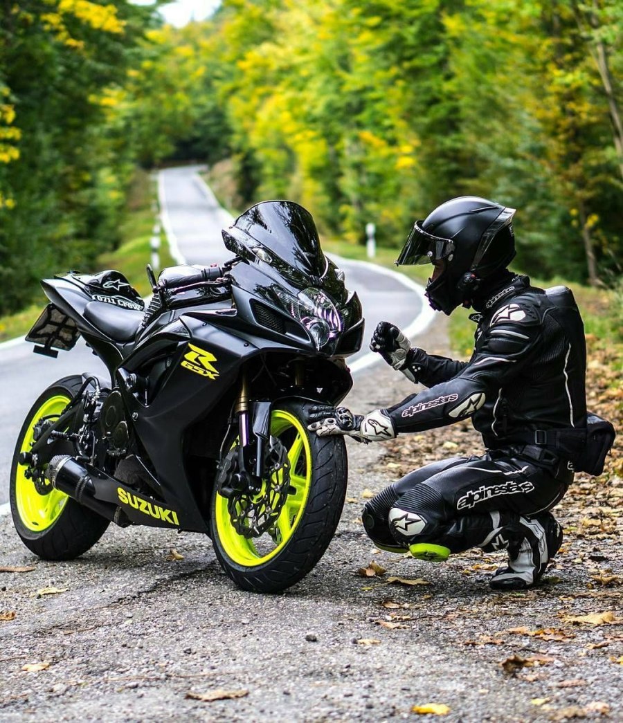 Yamaha r1 стант