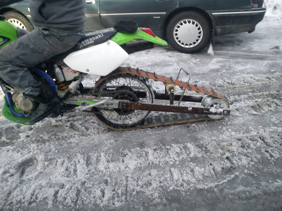 Сноубайк гусеница