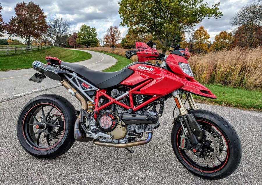 Ducati Hypermotard 1100s