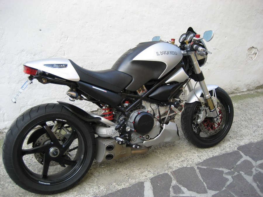 Ducati Monster s2r 1000