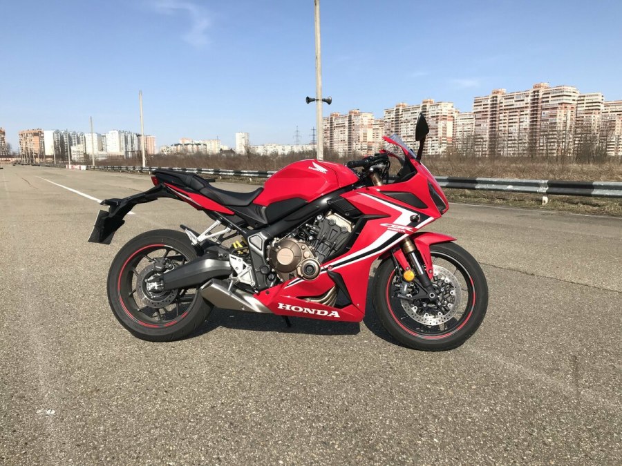 Aprilia rsv4 RR