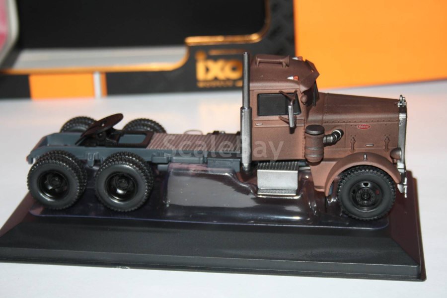 Peterbilt 281 1956 Brown