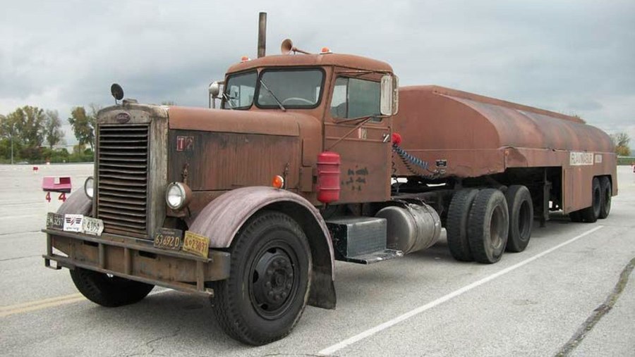 Peterbilt 281 1955