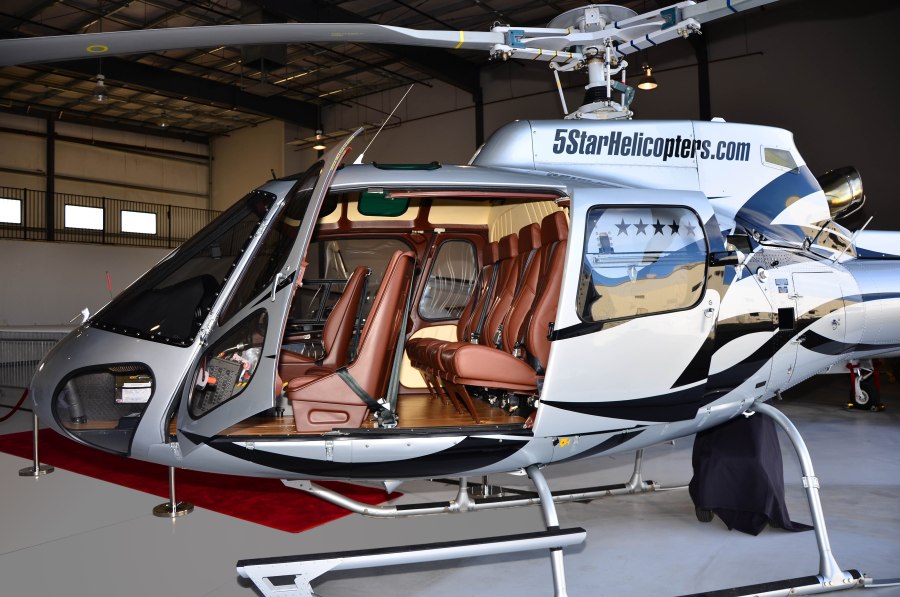 Вертолет Робинсон Agusta AW 109