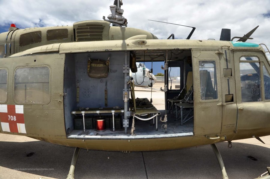Bell uh-1 Iroquois кабина