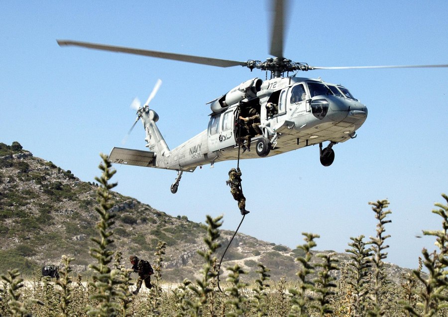 Albanian Helicopter Шлепа
