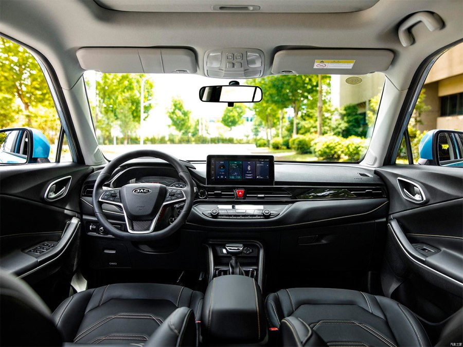 JAC js4