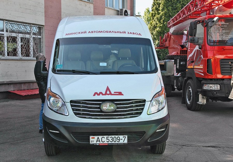 МАЗ 182