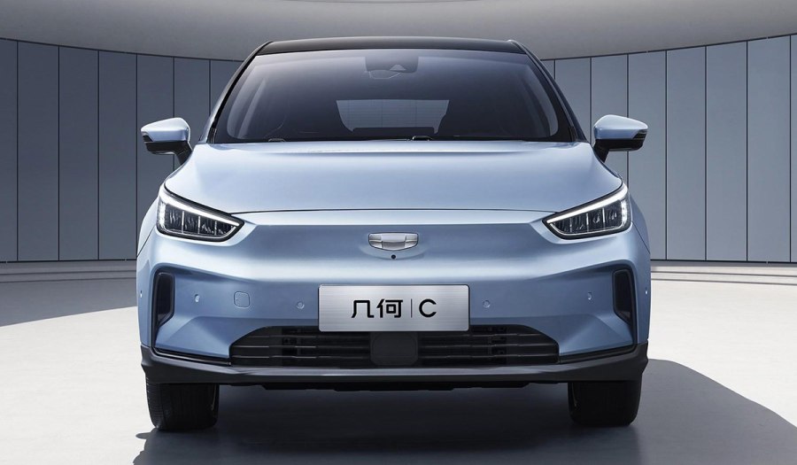 Электрокар Geely Geometry a