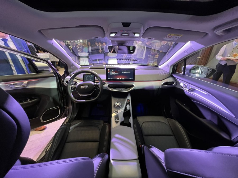Geely Geometry c