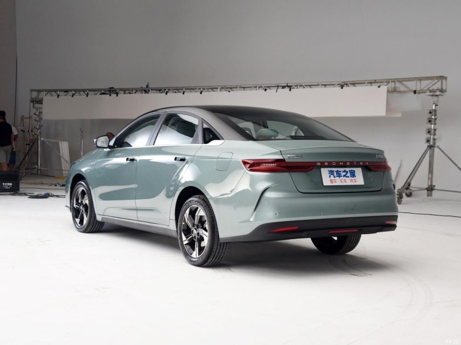 Geely Geometry e