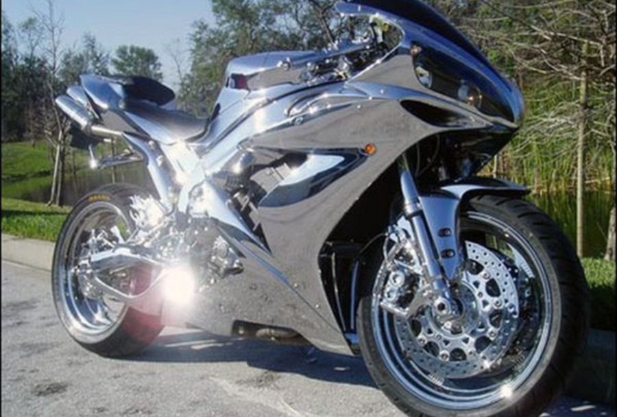 Yamaha r1