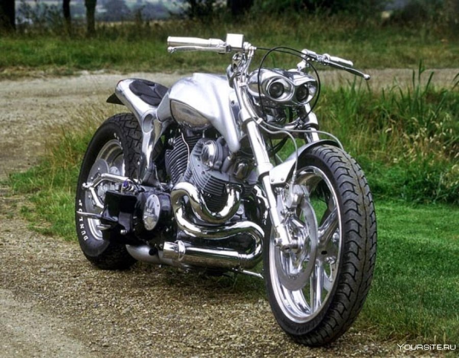 Yamaha XV 920 Virago
